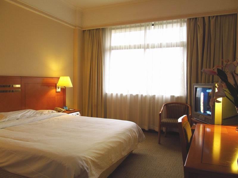 Starway Zhuhai Bihai Hotel Exterior photo