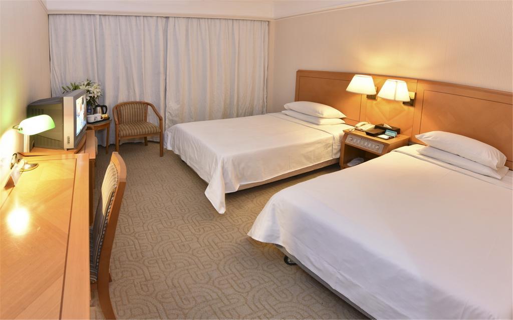Starway Zhuhai Bihai Hotel Exterior photo
