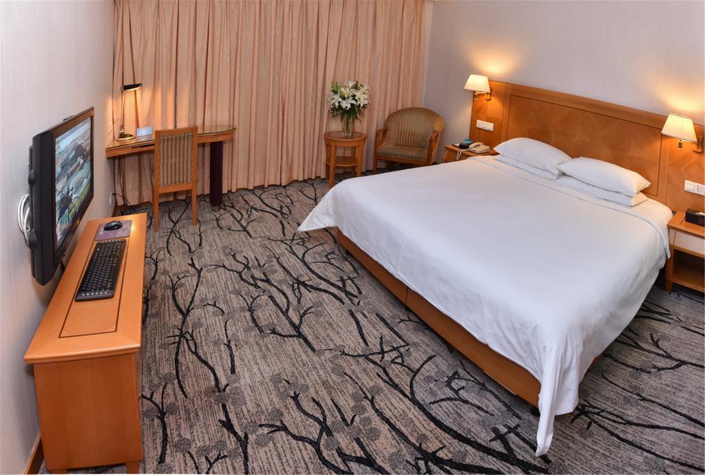 Starway Zhuhai Bihai Hotel Exterior photo