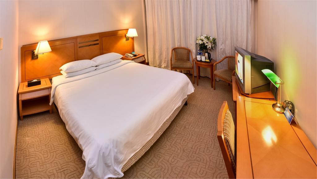 Starway Zhuhai Bihai Hotel Exterior photo