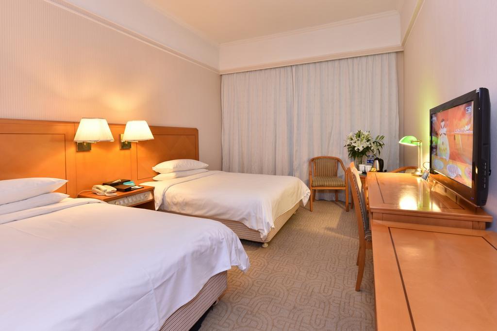 Starway Zhuhai Bihai Hotel Exterior photo
