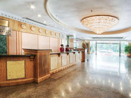 Starway Zhuhai Bihai Hotel Exterior photo